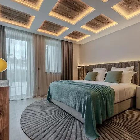 Exclusive Chalet Escape In Mittenwald Spa, Pool & Alpine Comfort